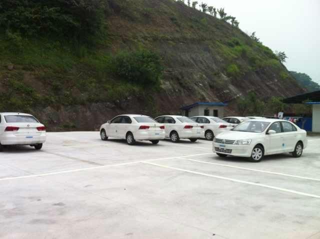 j驾校报名学车