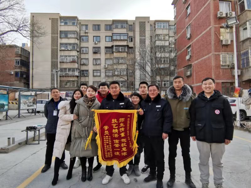 高考生学车考驾照，德信体育学车网