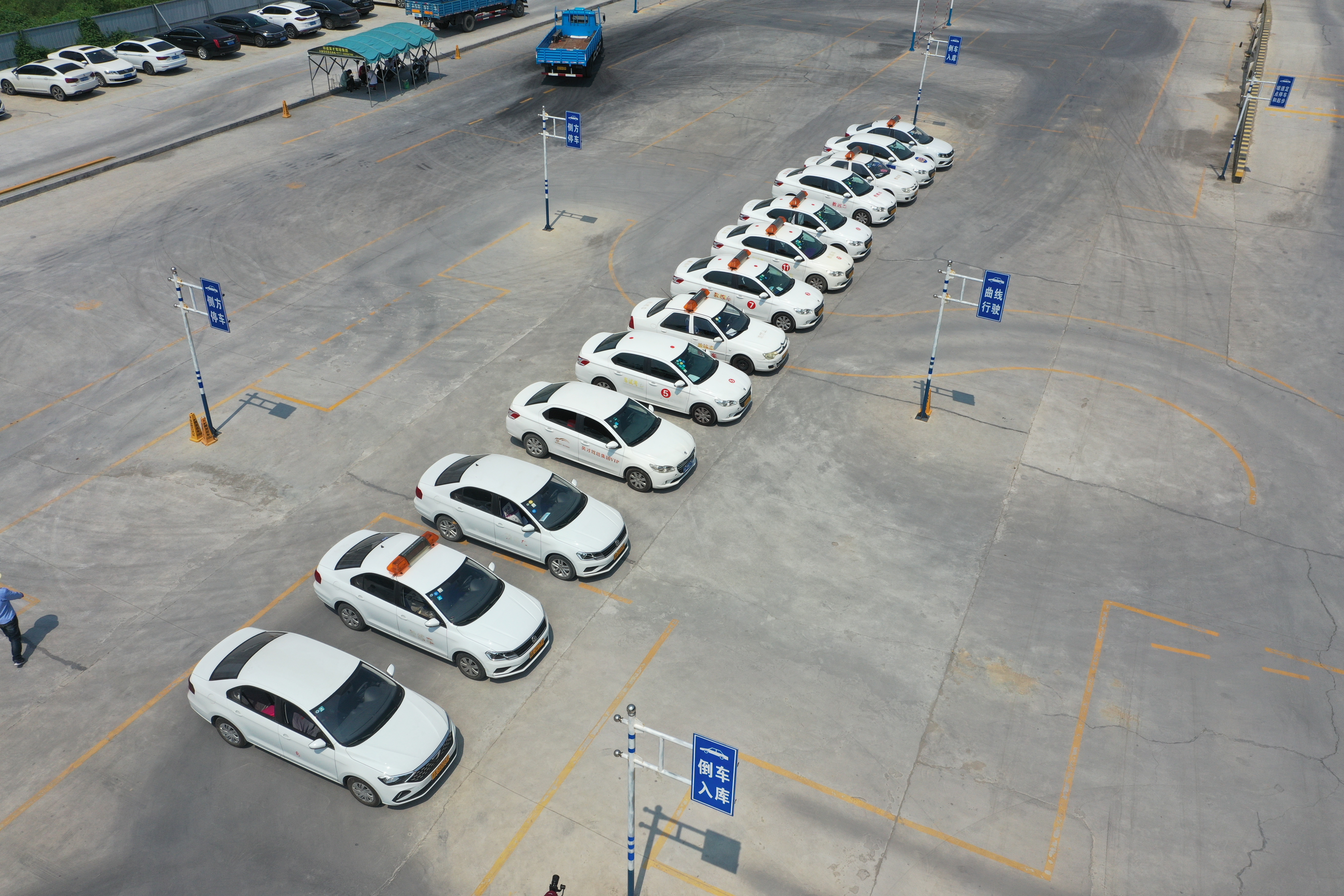 驾校练车