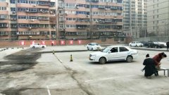 郑州考驾照为什么要选择德信体育驾校？