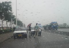 雨天练车需要注意什么？