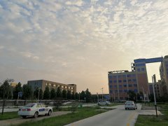 新手学员报考驾校的时候都需要注意那几点？