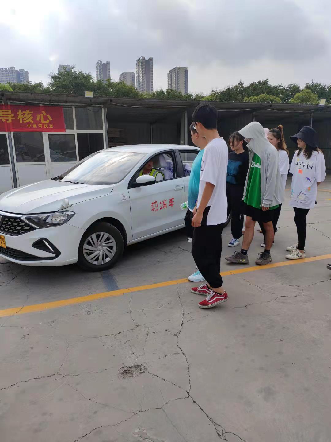 倒车入库
