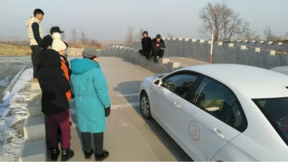 冬天驾校练车