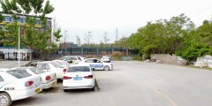 考驾照的步骤与流程：从新手到熟练驾驶员的转变