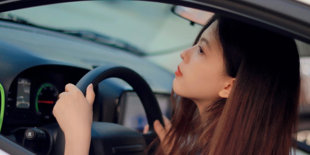 学车找熟人好还是陌生人好：一次权衡利弊的思考