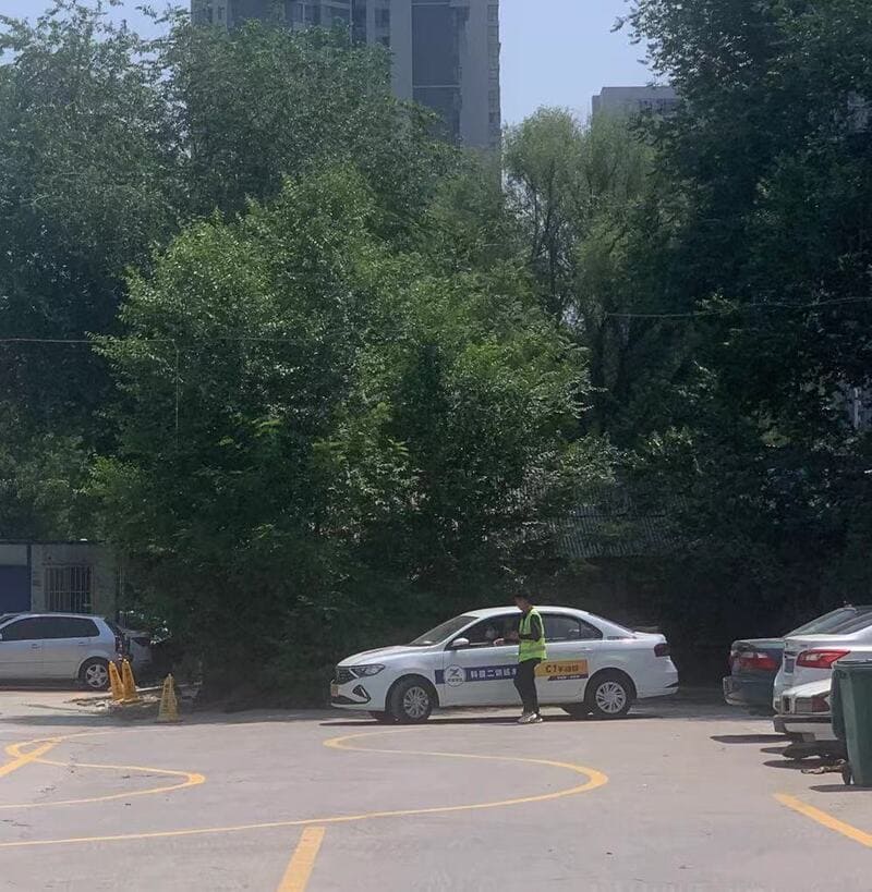 驾校报名全攻略：轻松开启驾驶之旅