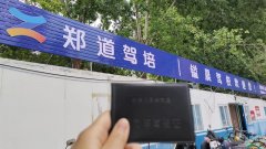 学车，手动挡和自动挡哪个更贵？