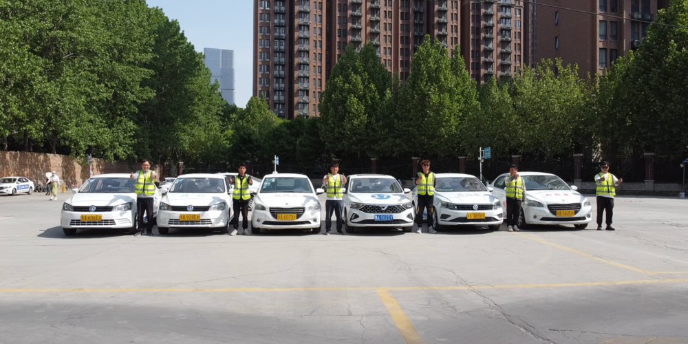 十月在郑州，如何选择驾校？德信体育给你答案！